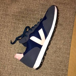 Veja Sneaker- Never been worn!